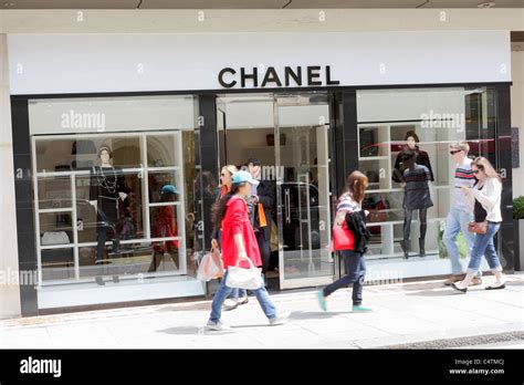 chanel italy phone number|Chanel outlet in Italy.